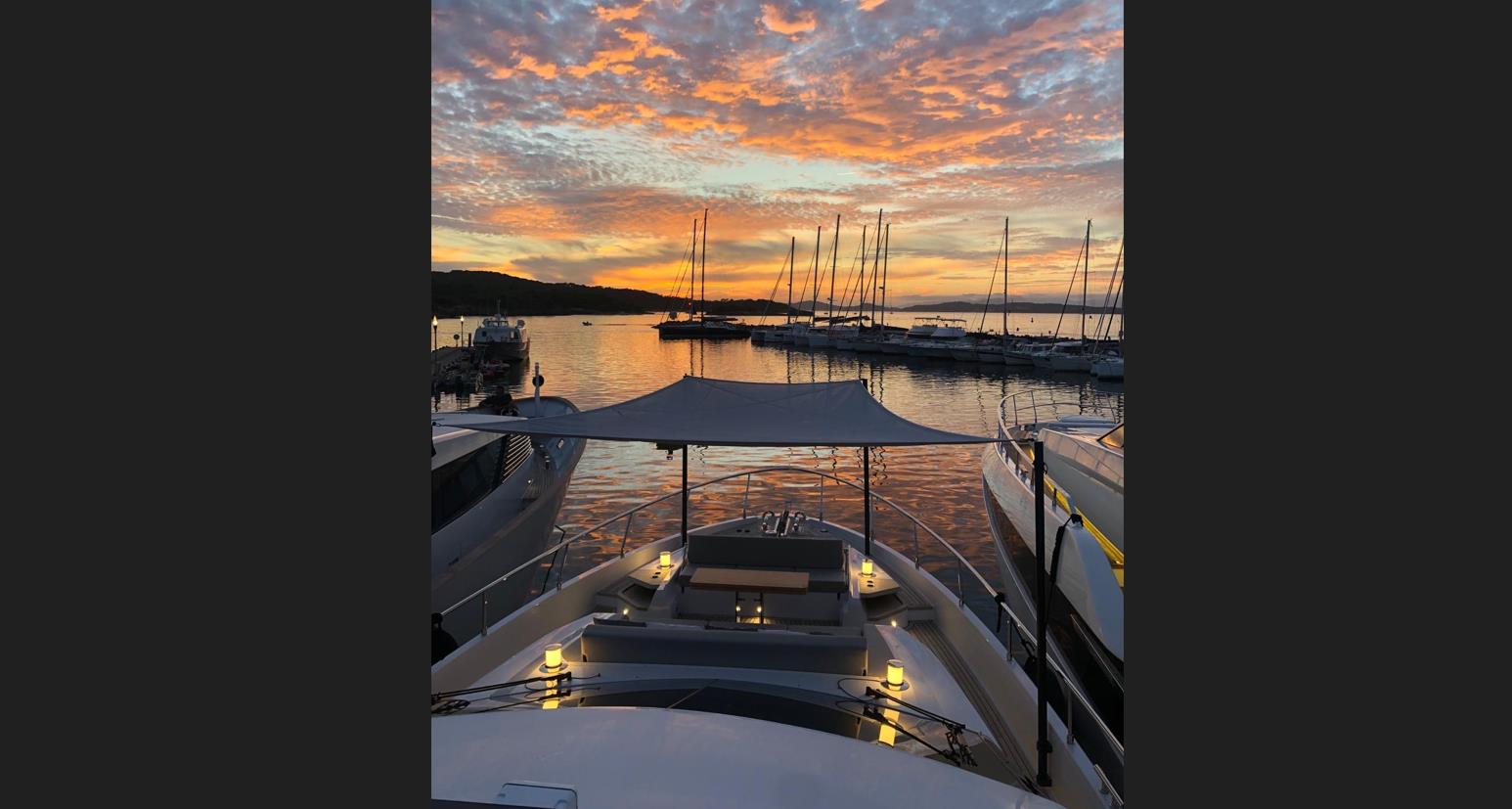 2022 FERRETTI YACHTS 720 